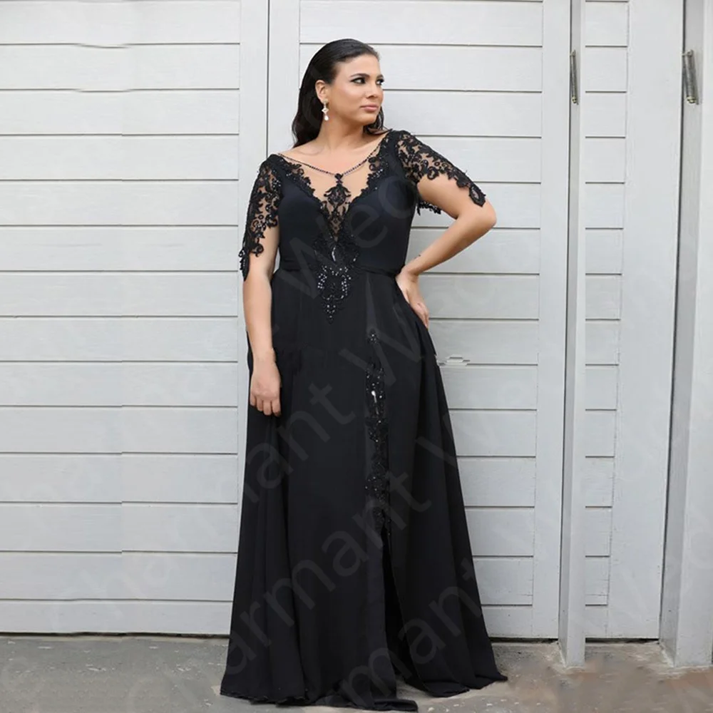 Latest Middle East Black Mother of the Bride Dress Lace  Dresses Side Slit Wedding Guest Gowns Short Sleeves V Neckline