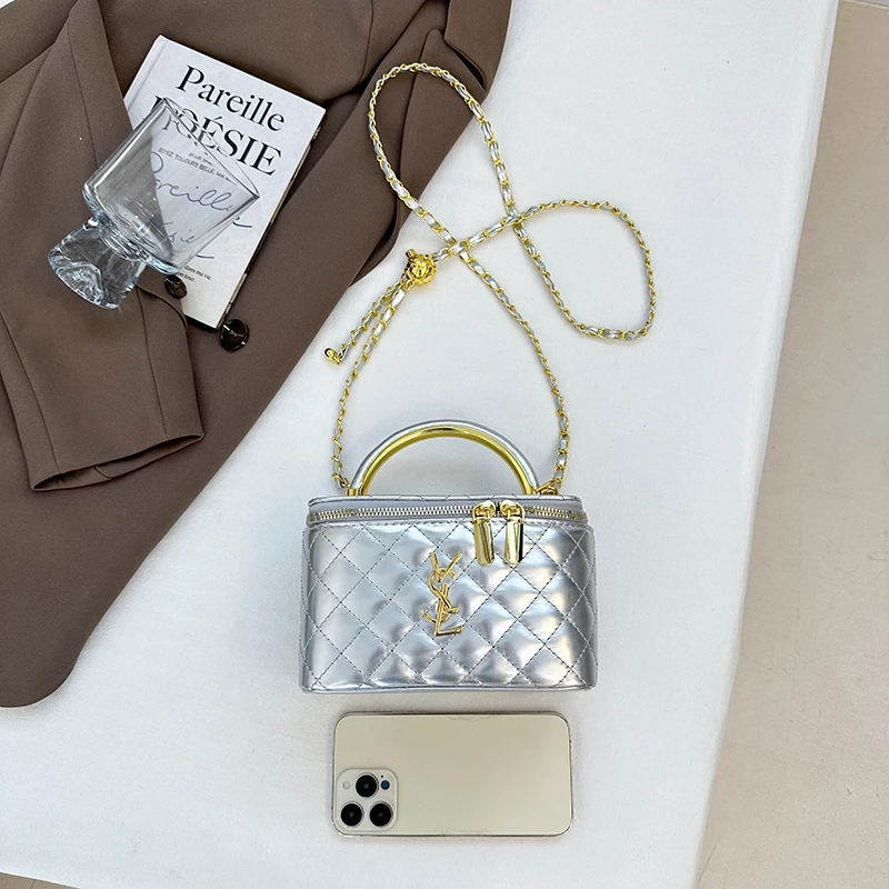 حقيبة كتف أنيقة للسيدات مصنوعة من الجلد عالي الجودة وكلاسيكية مشهورة من العلامة التجارية الفاخرة ذات المظهر الأنيق