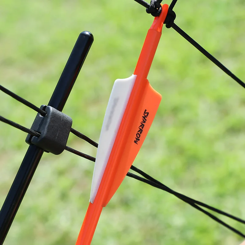 Flecha de carbono mixta, pluma de goma de 3 pulgadas, 30 pulgadas ID6.2mm OD6.8mm, columna vertebral 500, punta de flecha roscada de 100 granos para tiro al objetivo