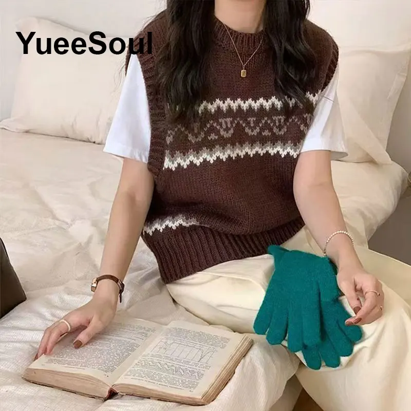 Argyle Sweater Vest Brown Sleeveless Pullover Knitted Waistcoat 2025 Autumn New Y2K Vintage High Street Women's Vests Outerwear