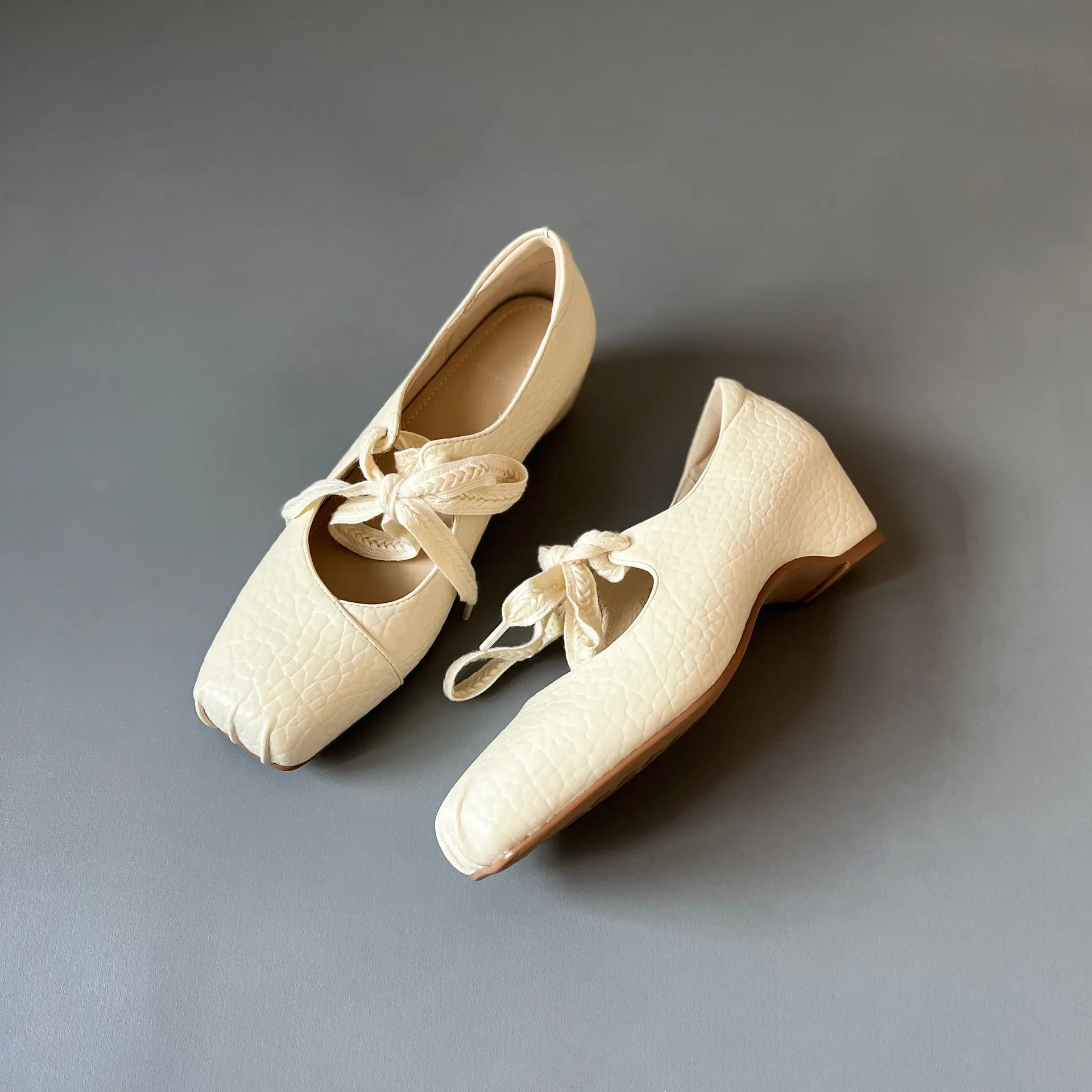 

New Woman's Cream Style Ballet Shoes with 5cm Height Increase Lace Up Shallow Minimalist Shoes Four Seasons Small Leather Shoes
