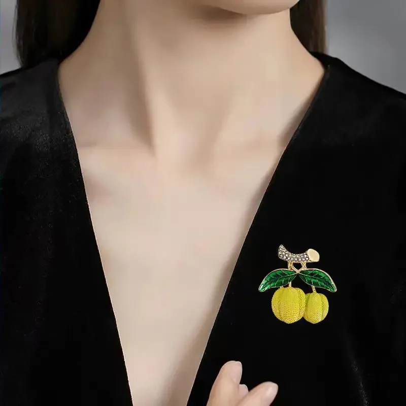 Fashion Rhinestone Metal Fruit Durian Brooches For Women Clothing Coat Party Accessries Gifts