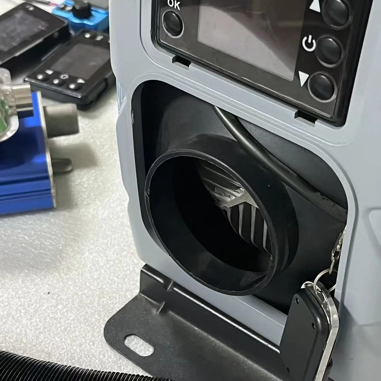 2025 حار بيع 2-5KW 12V / 24V الكل في واحد سخان الديزل المستقل - حل تسخين متعدد الاستخدامات لحمامات السباحة والدفيئات الزراعية