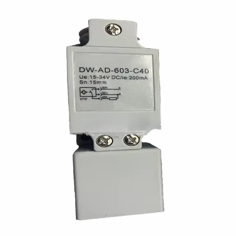 Nieuwe originele DW-AD-603-C40 naderingsschakelaarsensor
