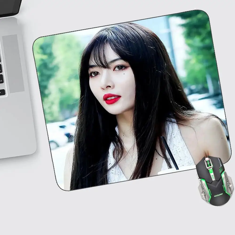 

Kim Hyun A Mouse Pad Small Gaming Accessories Keyboard Computer Offices Desk Mat Pc Gamer Non-slip Rubber Mousepad