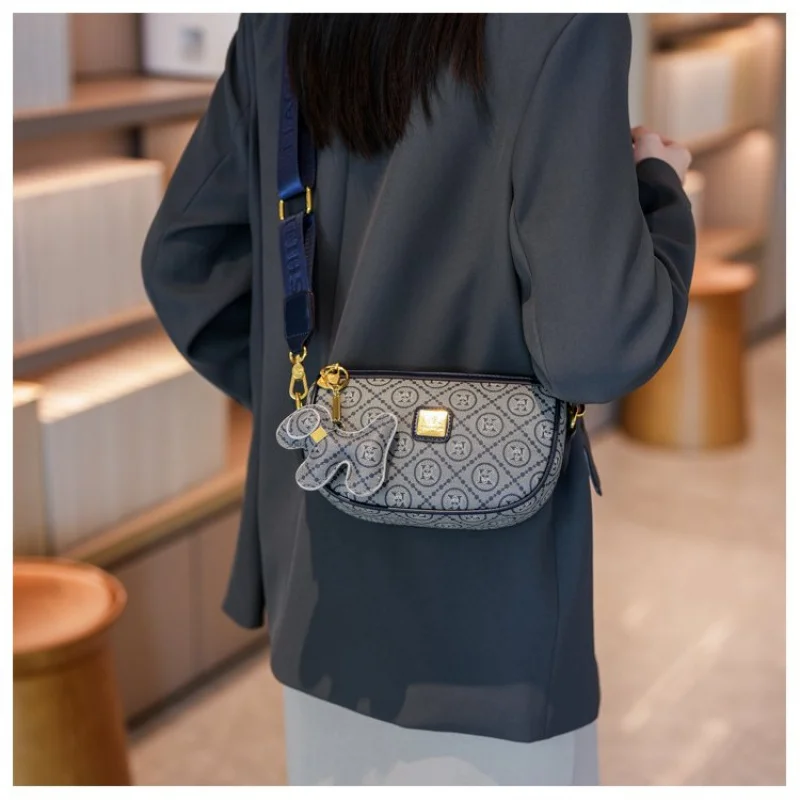 

Ladies Backpack with USB Charging Port Canvas Convenient Ideal for Travel and Outdoor Activities