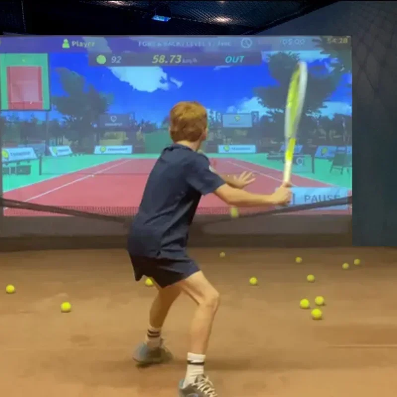 معدات ألعاب التنس الداخلي، جهاز عرض تسلية للمنزهات الرياضية للأطفال والكبار، مادة بلاستيكية معدنية وفولاذية