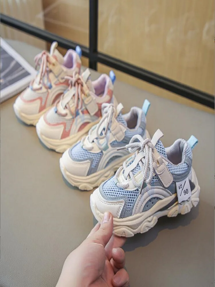 

Children's Fashion Shoes 2024 New Girls' Lightweight Running Shoes Soft Sole Breathable Boys' Casual Sports Shoes Size 26-36
