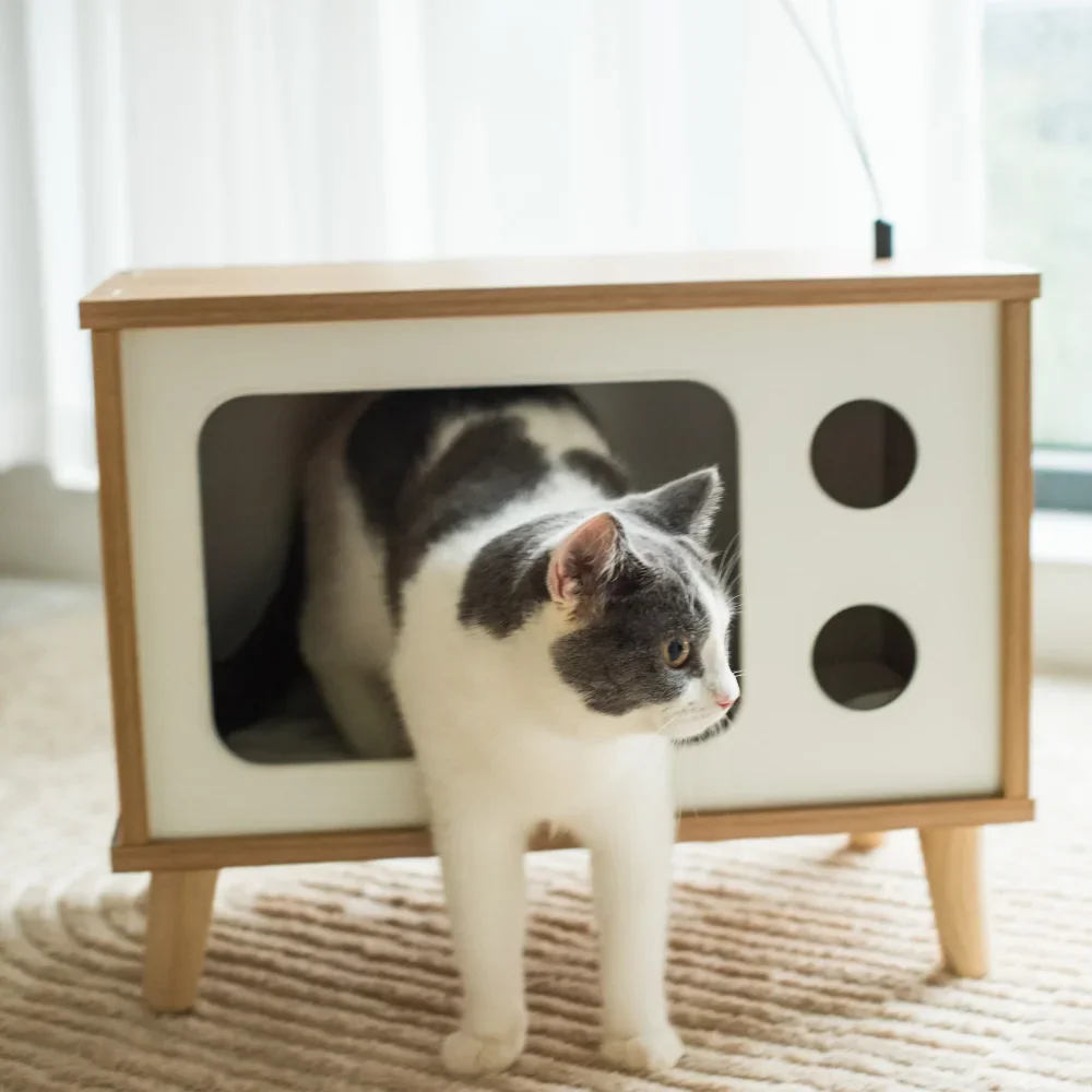 

Cat Condo with Jute Scratching Pad Retro TV Toys Supplies Washable Mat Scratch Ramp Cute Scratching Post Toys