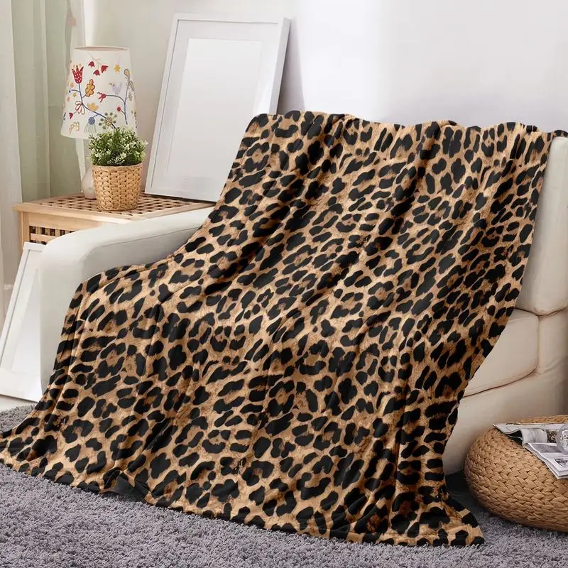 VIKAMA Classic Leopard Print Flannel Throw Blanket Vintage Wild Animal Skin Pattern Soft Lightweight Luxury Sofa Decor Gift