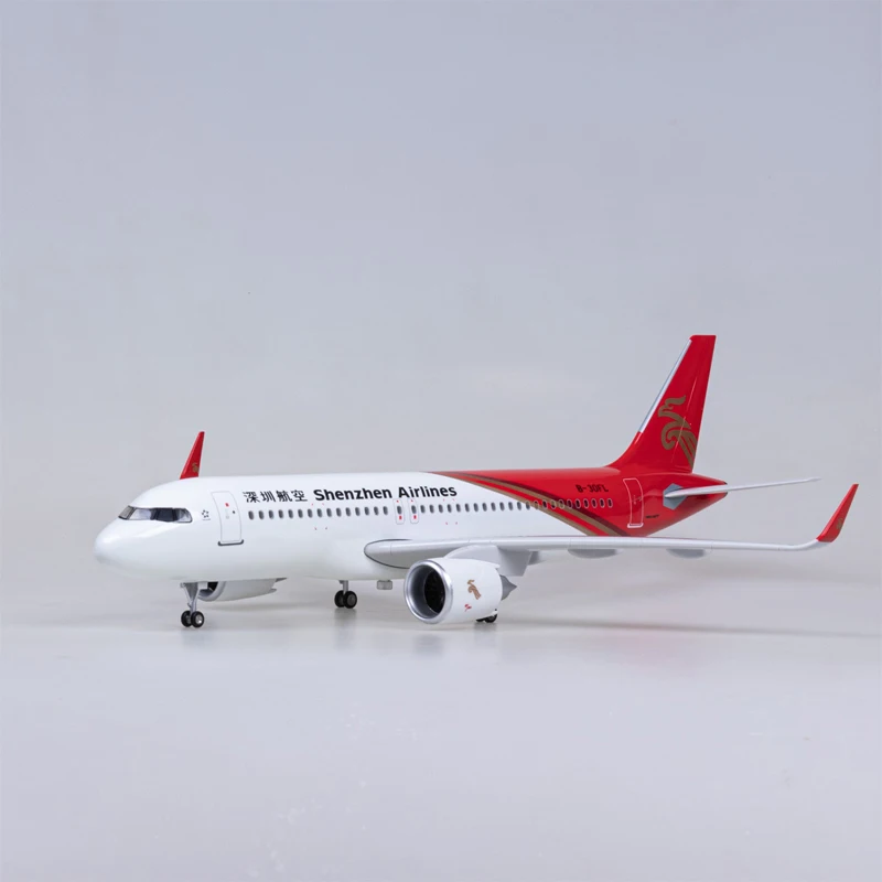 

47cm 1:80 Scale Shenzhen Airlines A320 Simulation Passenger Resin Aircraft Model Souvenir with Wheels and Lights