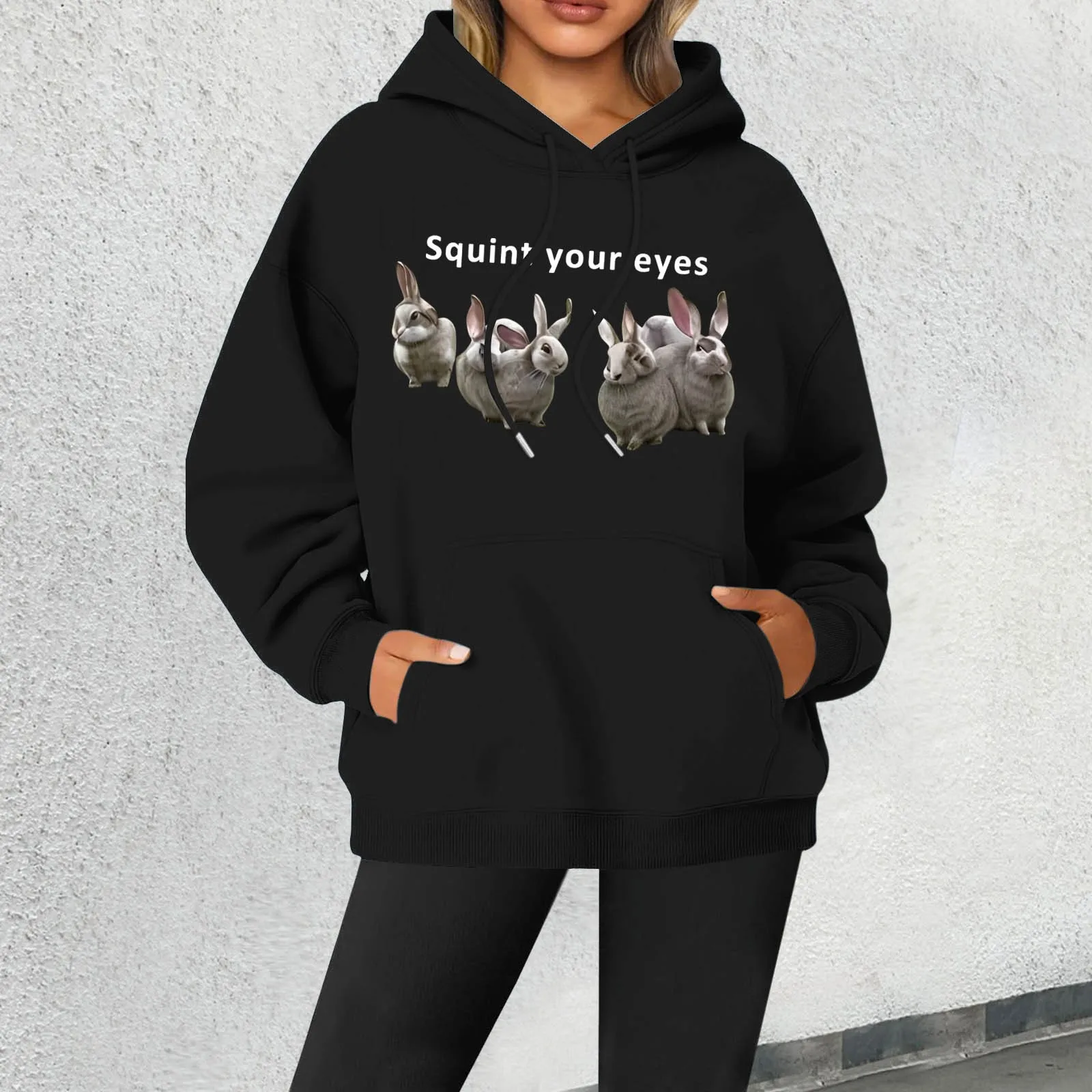 Hot Sale Funny Rabbits Print Squint Your Eyes Hooded Y2k Street Wear Hooded Drawstring Pocket Sweatshirt Women Hip Hop Pullovers