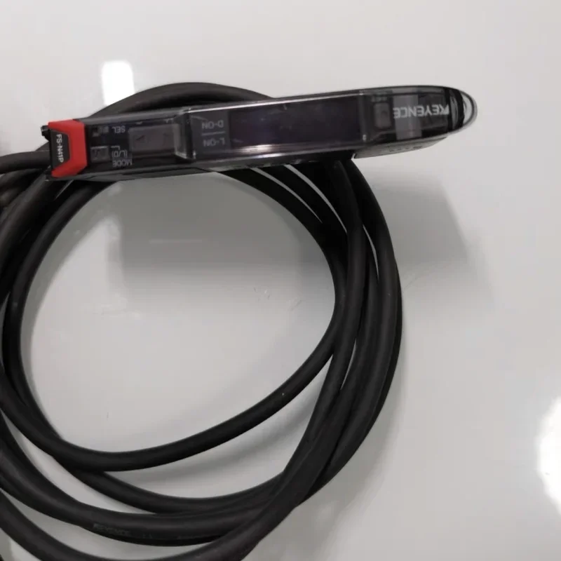 FS-N11P FS-N12P Digital Pressure Sensor Optical Digital Fiber Optic Sensor FS-N11CP FS-N12CP