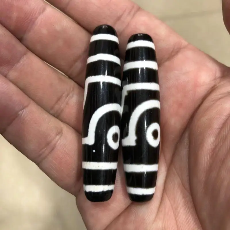 Tibetan-Style Black And White Two-Eyed Agate Dzi Bead Jewelry Necklace Pendant