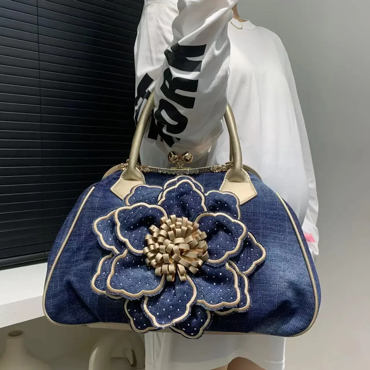 Women's Fashion Denim Three-Dimensional Floral Handbag Diamond Elegant Banquet Shoulder Bag