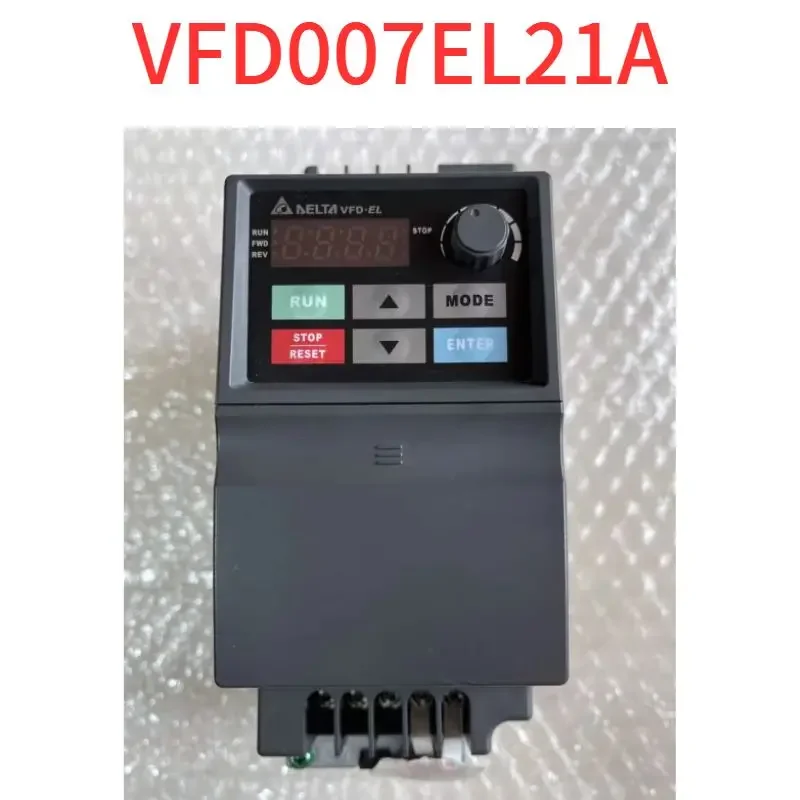 Second-hand test OK 0.75kW inverter VFD007EL21A