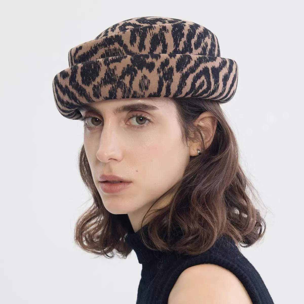 New French Retro Leopard Print Beret Women Autumn Winter Customized Flight Attendant Hat European  American Trendy Pillbox Hat