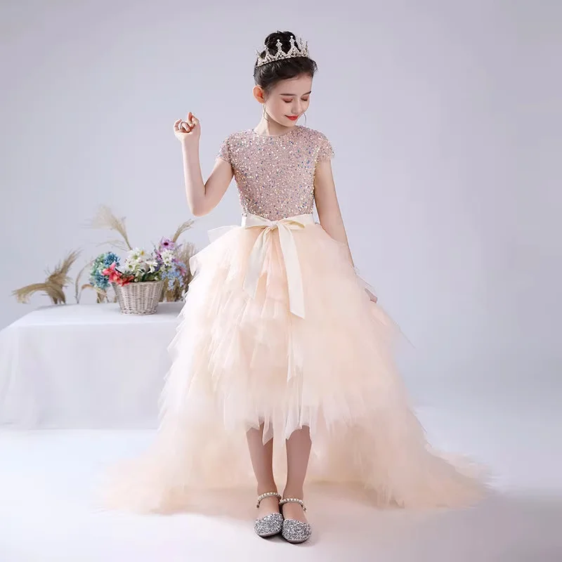 Exquisite flower girl dress with delicate small train, fluffy romantic skirt and soft skin‑friendly fabric. Perfect for wedding