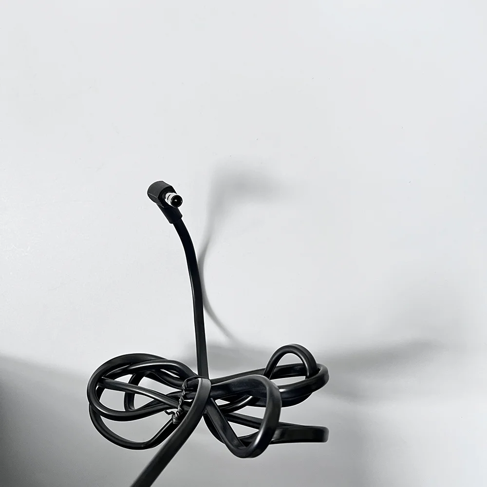 New BN44-01024A A14024_TPN 140W 24V 5.83A AC/DC Adapter Power Charger is for C32G75TQSN C32G75TQSR LC32G77TQSNXZA LC32G75TQSNXZA