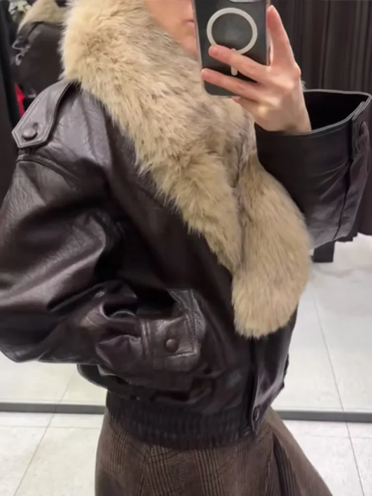 Bomber Jackets Lady Winter High Street Outwear Vintage Fur Collar Leather Jacket Women Lapel V-neck Full Sleeve Double Breasted