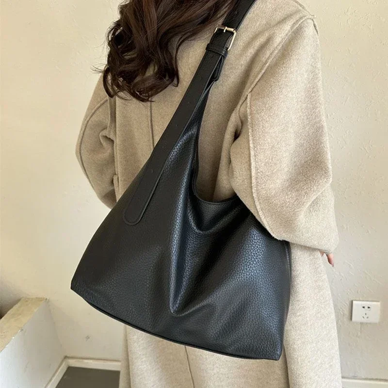 Fashion Leather Tote Bag for Women 2025 Trend Female Simple Large High Capacity Shoulder Bag Women Handbags Messenger Bags