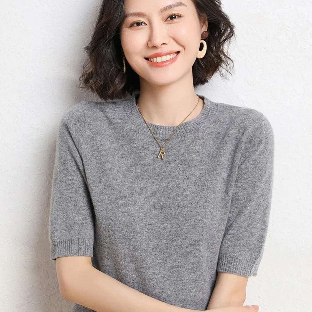 

Women's V Neck Mid-Sleeve T-Shirt Elegant Slim Fit Pure Color Knitted Top for Early Autumn Three-Quarter Sleeve Bottoming Thin