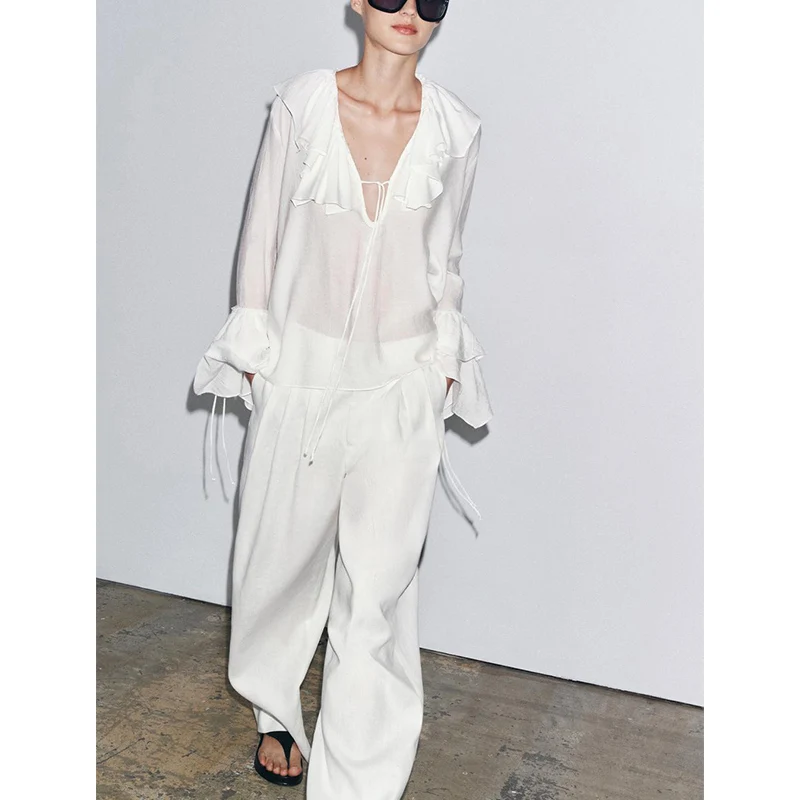 قميص نسائي صيفي بأكمام طويلة وياقة على شكل V وقصة مستقيمة مع زخارف متعددة الطبقات من الألياف المختلطة واللاصقة، مصنوع من أليا...