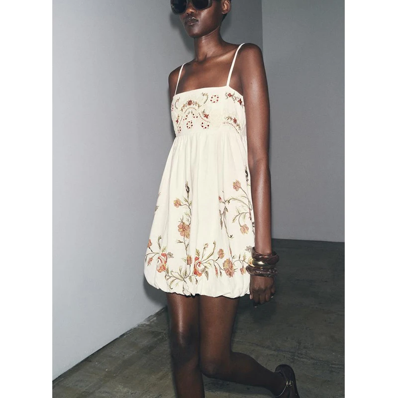 여름 신상 여성 휴가 스타일 스트레이트 칼라 민소매 자수 스트랩 숏 드레스 하이웨이스트 빈티지 프린트 캐주얼 드레스