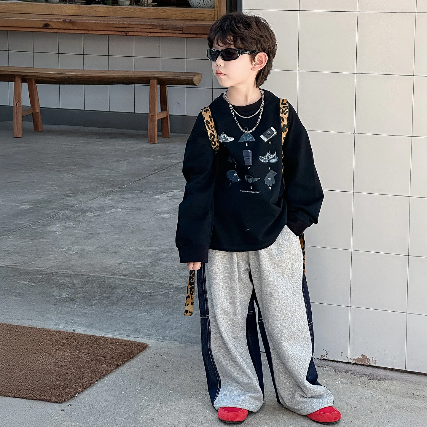 

2025 New Boys Sweatshirt Children's Autumn Trendy Brand Children's Clothing Autumn Loose Top Sports Black Versatile