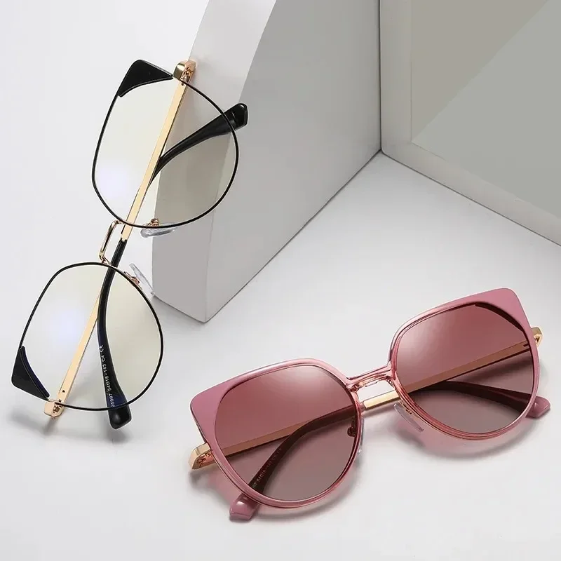 BREZ Clip On Prescription Myopia Glasses Women Magnetic Fashion Optical Geometric Cat Eye Driving Polarized Sunglasses 95997