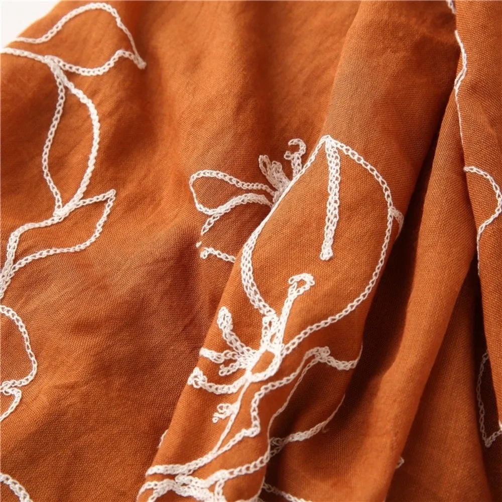 

Literary Elegant Hijab Scarf Thin Flower Embroidery Hijab Shawls Plain Design Soft Shawls Wraps for Women