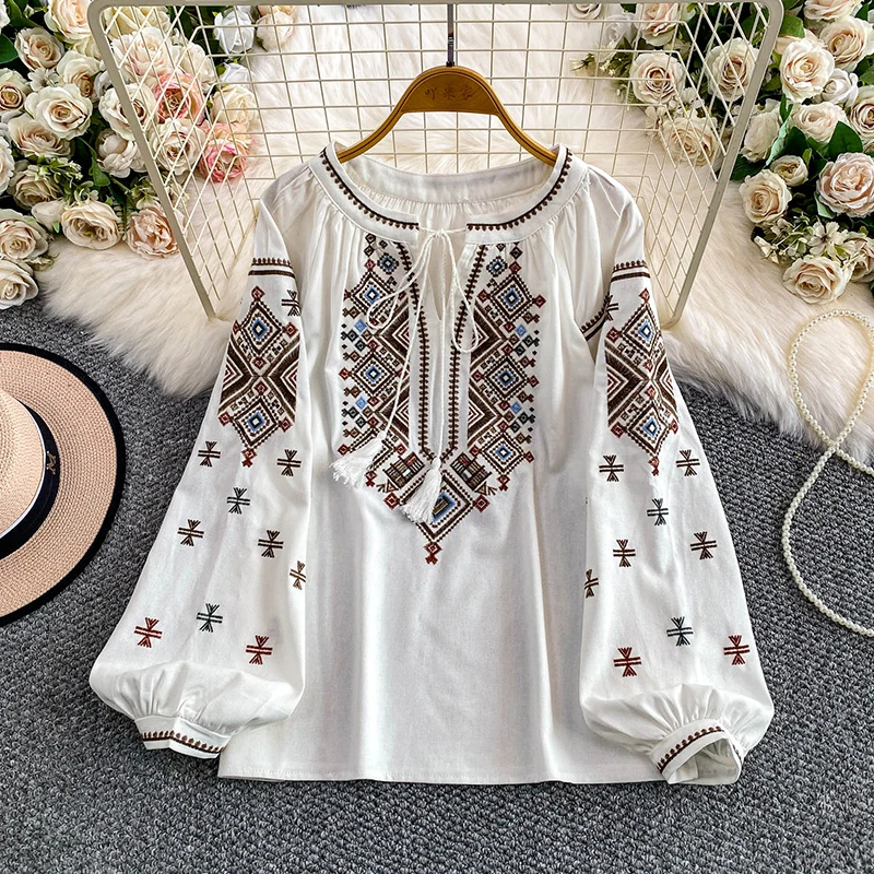 

Spring Autumn Vintage Art Embroidery V-neck Lantern Sleeve Shirt for Women's New Casual Loose Long Sleeve Blouse Top BL270