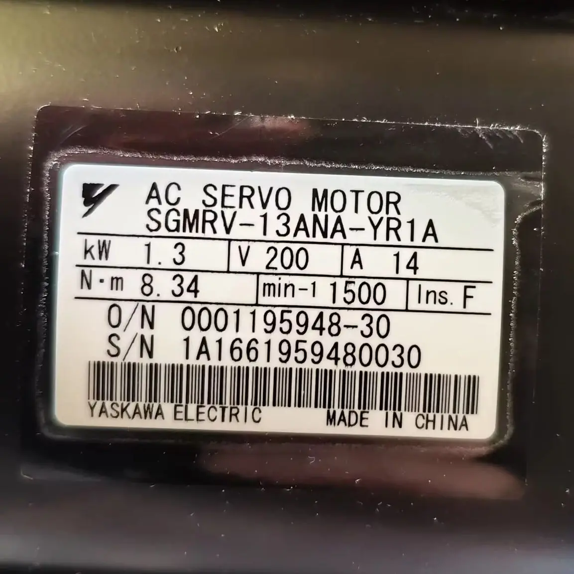 Servo Motor SGMRV-13ANA-YR1A Brand New，Fast shipping，SGMRV 13ANA YR1A Servo Motor，In Stock