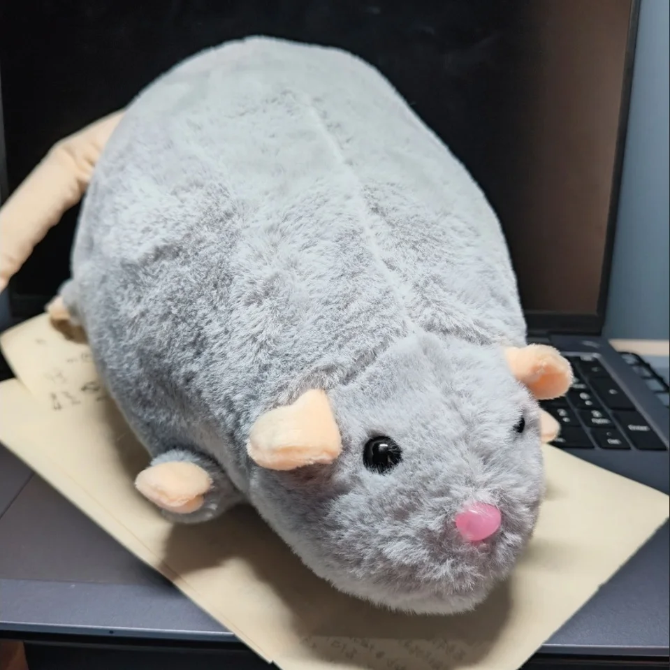1Pcs 35cm Cartoon Flower Branch Rat Soft Oversized Animal Figure Cute Simulation Big Mouse Plush Toy Pillow Birthday Gift