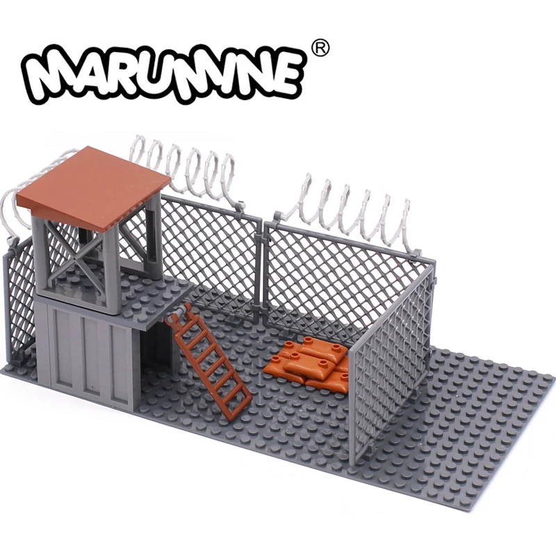 

Marumine MOC Building Blocks 35 Pieces Classic Prison Sentinel Model Military Barbed Wire House DIY Toy Parts Set Christmas Gift