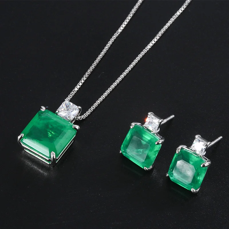 Luxury brand genuine real jewels Caibao imitation Emerald Pendant necklace elegant women's Necklace high quality