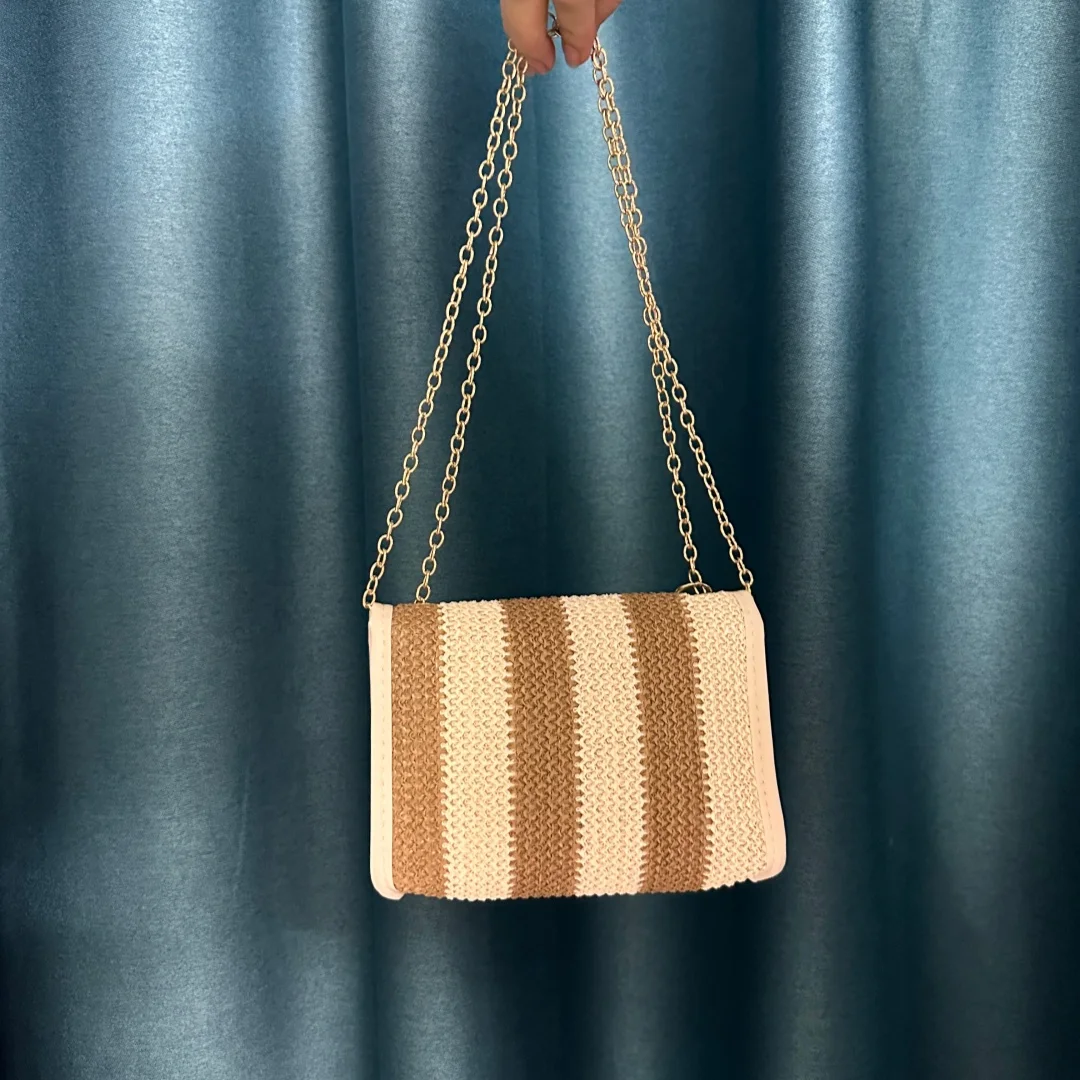 2026 Women's Straw Bags Color-Blocked Camera Bags Printed Striped Woven Bags Fashionable Crossbody Bags