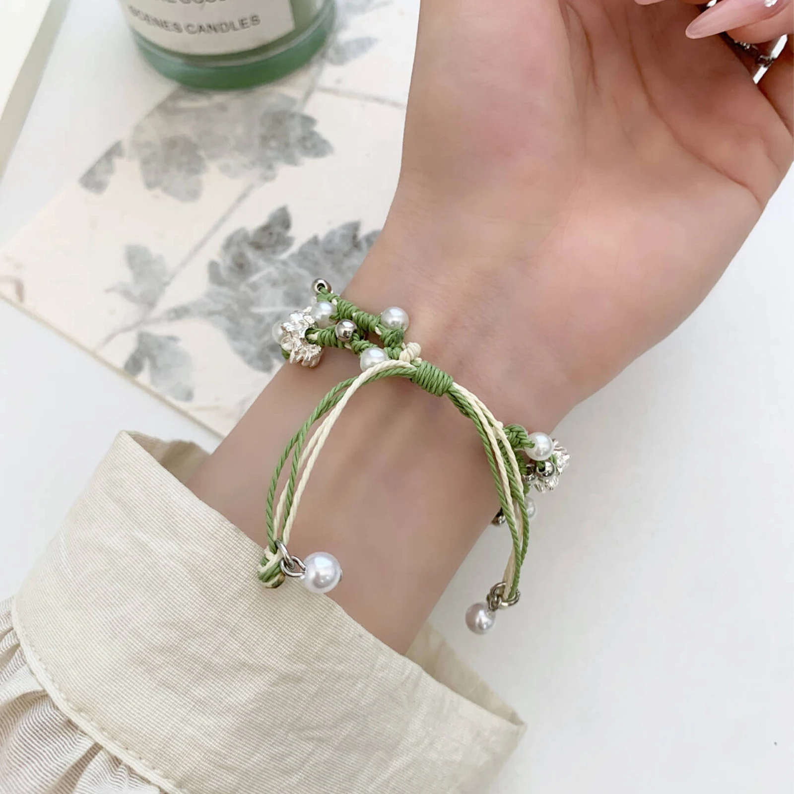 Креативный тканый ремешок на шнурке с ремешком для Apple Watch, металлические аксессуары в виде лотоса, браслет для Iwatch 40, 44, 45 мм, запястье с сладким жемчугом