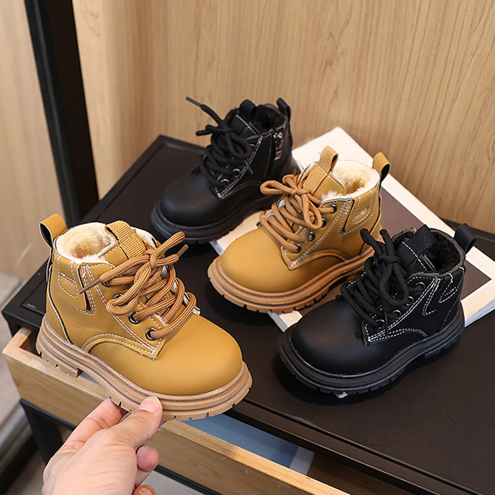 

Детские модные зимние утепленные ботинки для мальчиков и девочек, нескользящие, теплые, кожаные, с боковой молнией, однотонные, повседневная обувь для детей