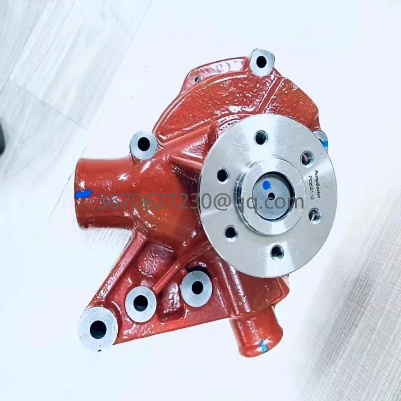 The excavator water pump is suitable for the DX300LC excavator DE08 engine water pump