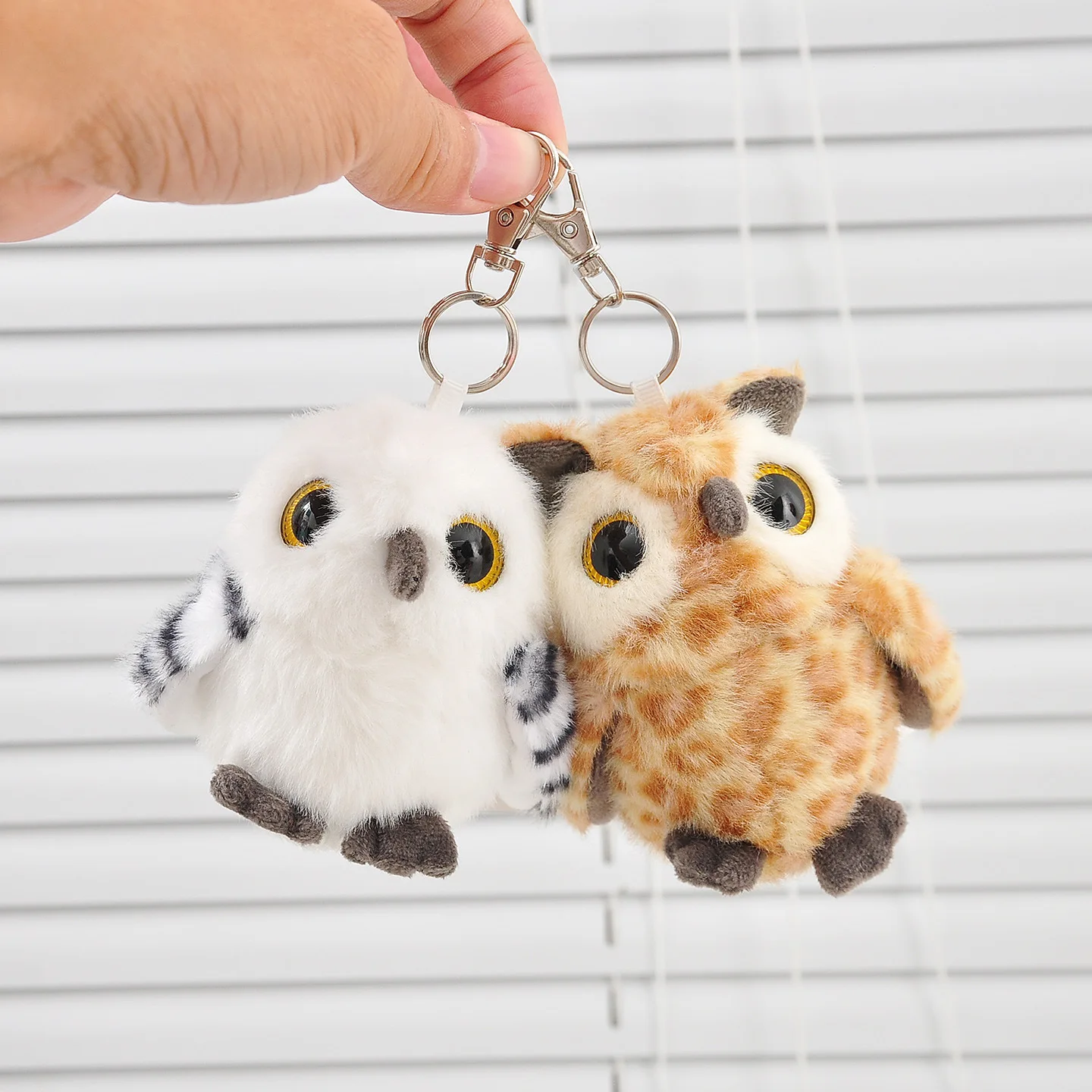 Realistic Owl Plush Bag Pendant Keychain Cute Stuffed Zoo Animal Doll with Lobster Clasp Fluffy Nice Claw Machine Doll Gift view 3
