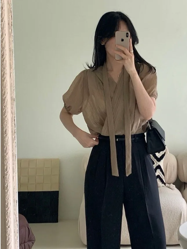 

French Sle V-Ne Bubble Sve irt Women's Summer Gauze Texture Cross Design Sa Loose Fit ort Sve Top
