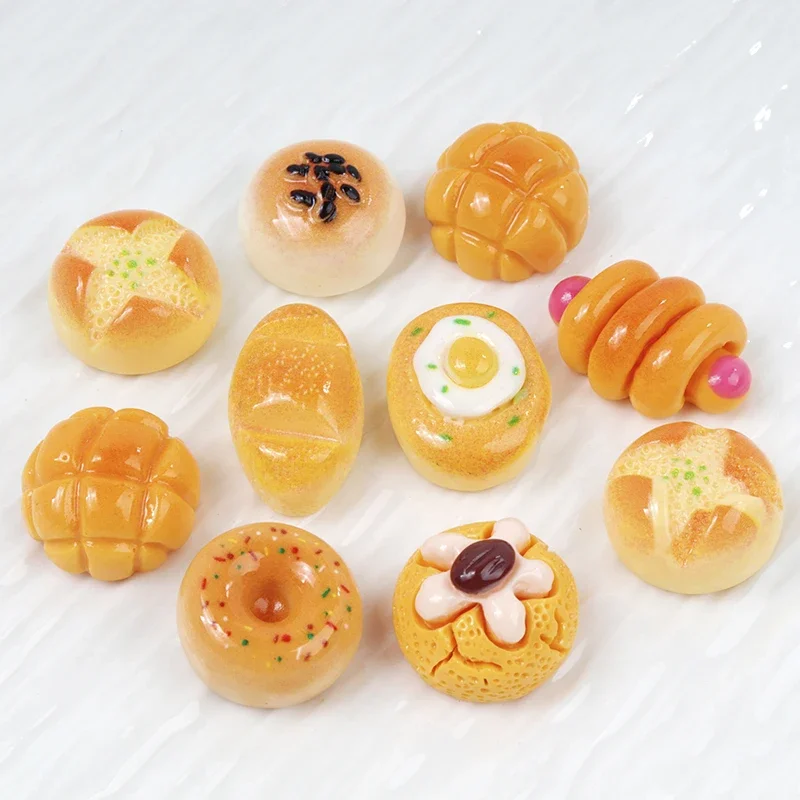 10/100pcs 3D Mini Kawaii Resin Cake Bread Parts Dollhouse Decor Figures Scrapbook Supplies Flatback Pendant Accessories Miniatur