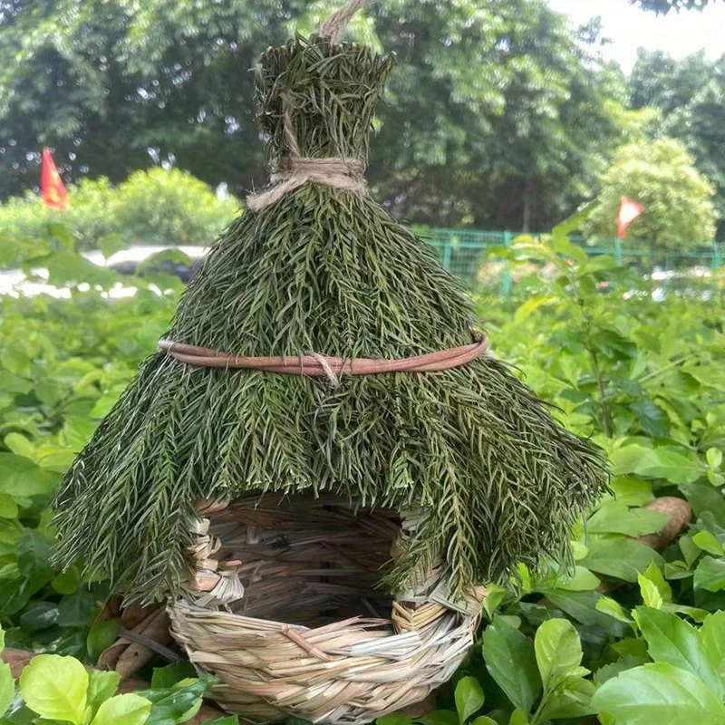 Hand-Woven Natural Grass Bird Nest, Hanging Hummingbird House for Garden Outdoor Decor