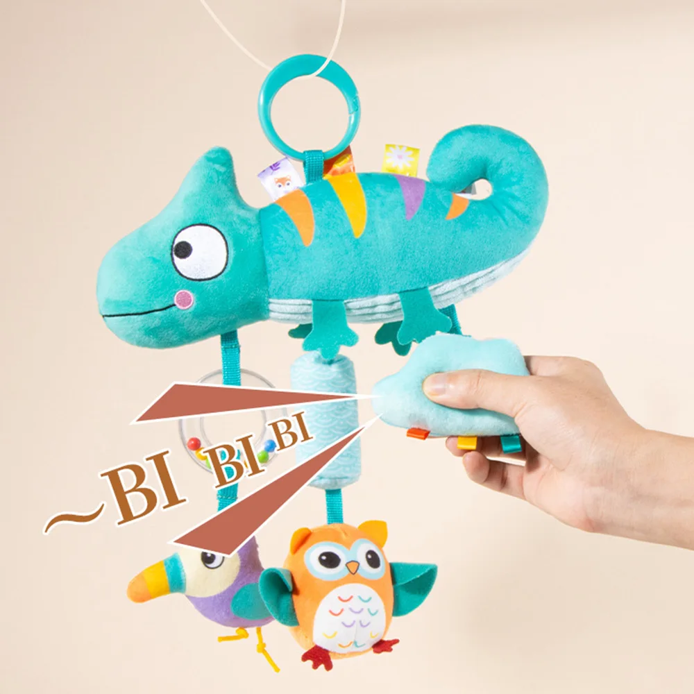 Chocalhos para carrinho de bebê, brinquedo de viagem, chocalhos de mão com design de desenho animado, brinquedo portátil com aderência macia para recém-nascidos, presentes