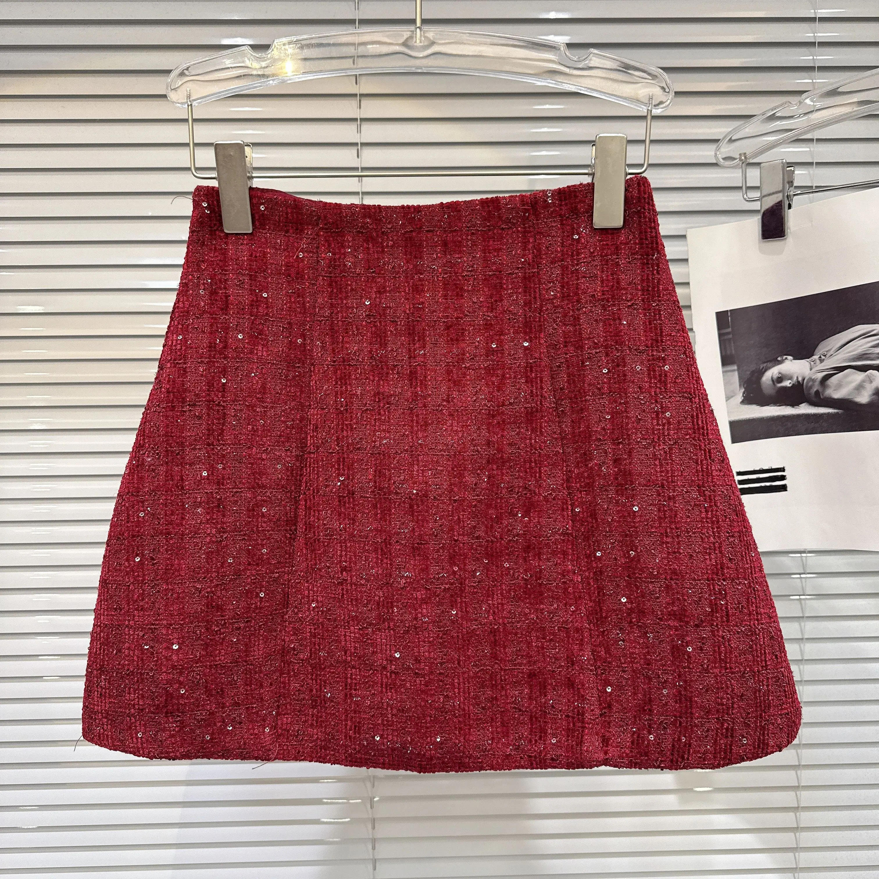 2025, Winter-Neuer Stil, Tweed-Anti-Exposition-Kurzrock, A-Linie, hohe Taille, figurbetonter Röcke für Damen und Herren