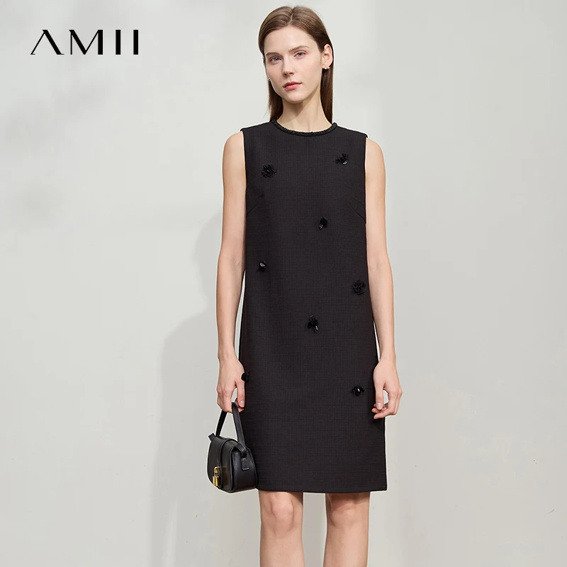 

Amii Minimalist Elegant Dress 2025 Summer New Women Office Lady Solid Sleeveless O Neck Beaded Basic Fashion Robe 12522055