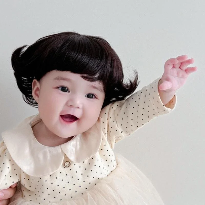 J15U หมวกเด็กผู้หญิง 0-3 ปี น่ารัก พร้อมผมปลอมสั้นหยิก แฟชั่น ทูพีเด็ก หมวกบอนเน็ต อุปกรณ์เสริมถ่ายภาพสุดสร้างสรรค์