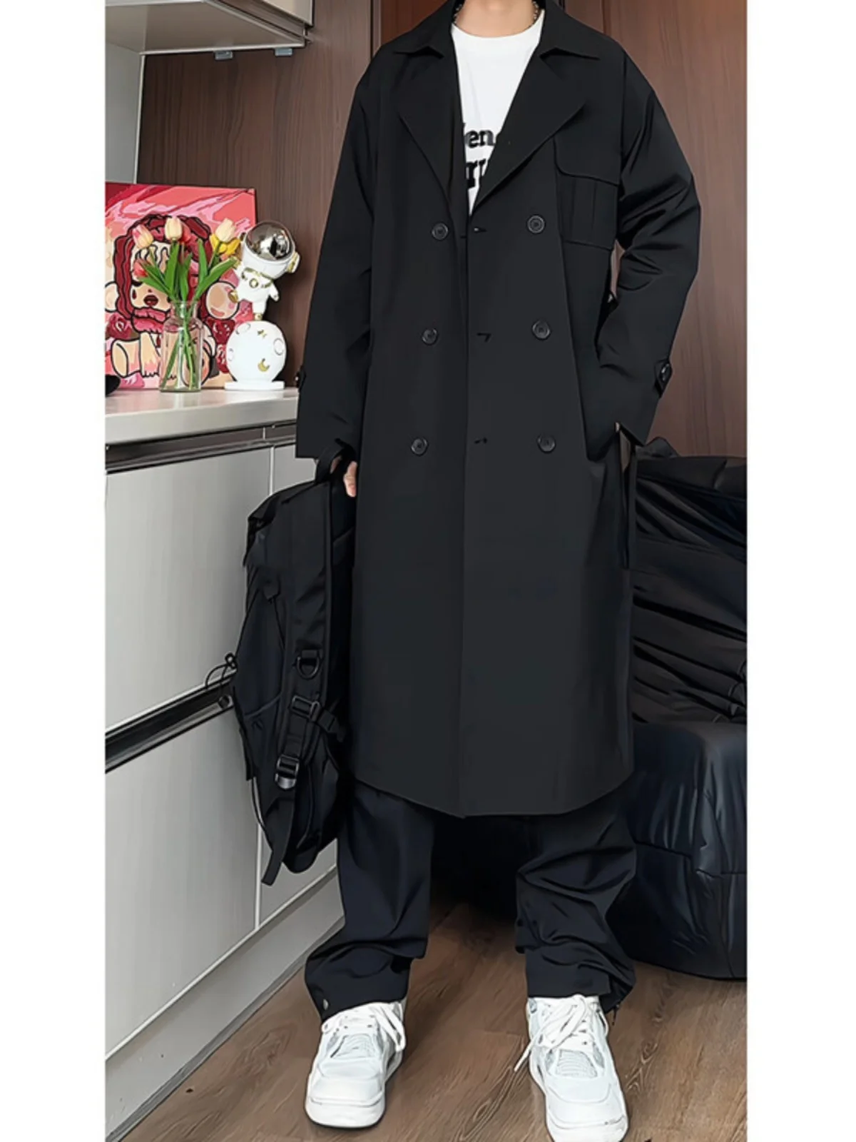 

Черное мужское осенне-зимнее пальто с двубортной застежкой, удлиненное, в стиле казачьего костюма, с отложным воротником, длинными рукавами, в модном стиле