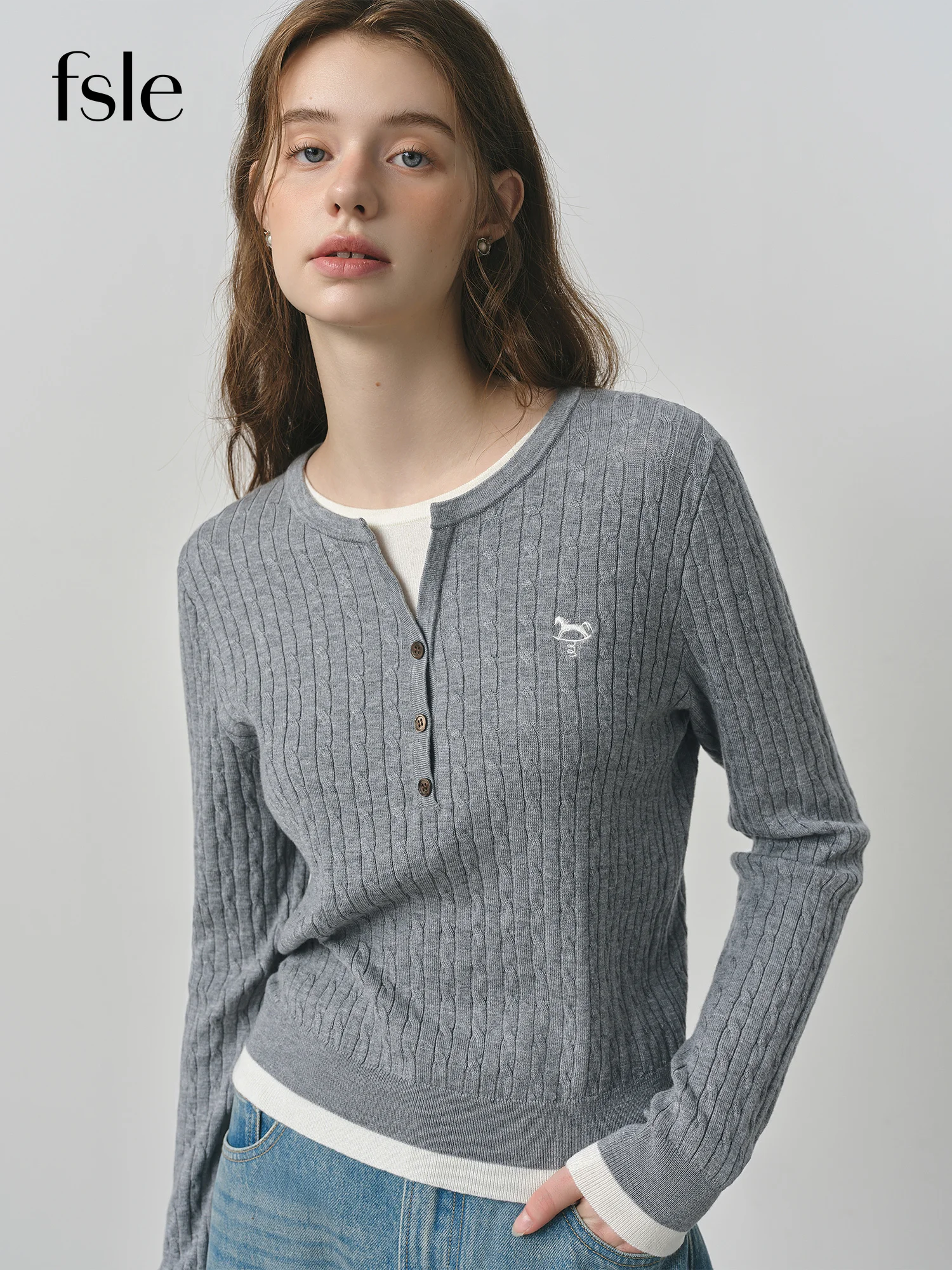 FSLE Fake Two-piece Design Cable Knit Sweater for Women 2025 Autumn New Slim Fit Embroidered Contrast Color Top 25FS13297